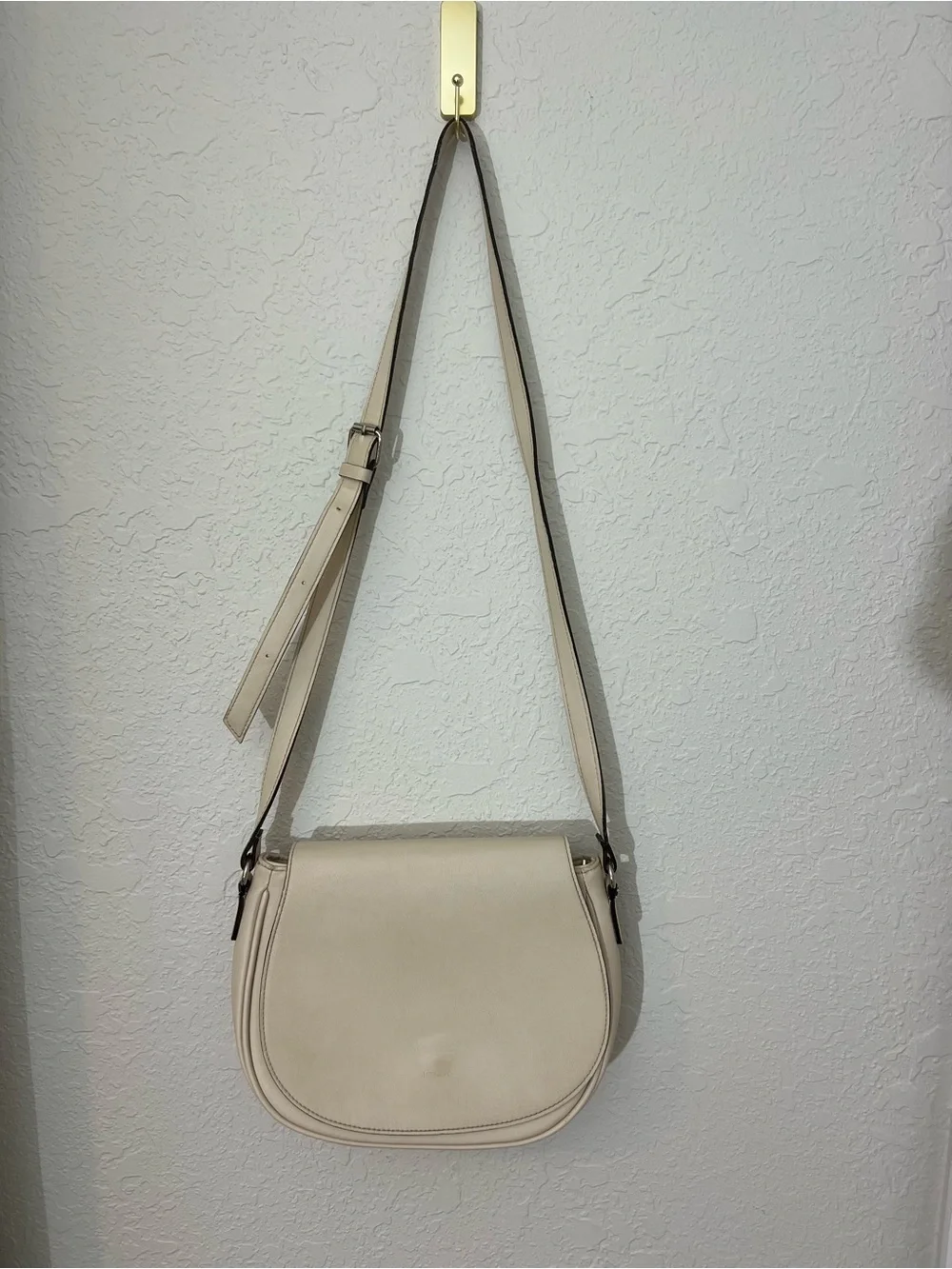 Angela Roi Ivory Vegan Leather Saddle Crossbody Bag Adjustable Strap